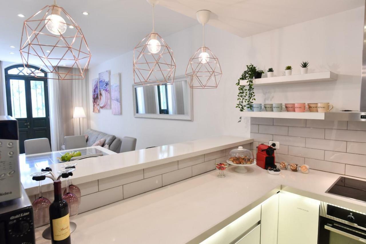 Saidoff, Amazing 4 Bedroom 3 Bath In City Center, Pool, Parking!!! Jerusalem Exterior foto