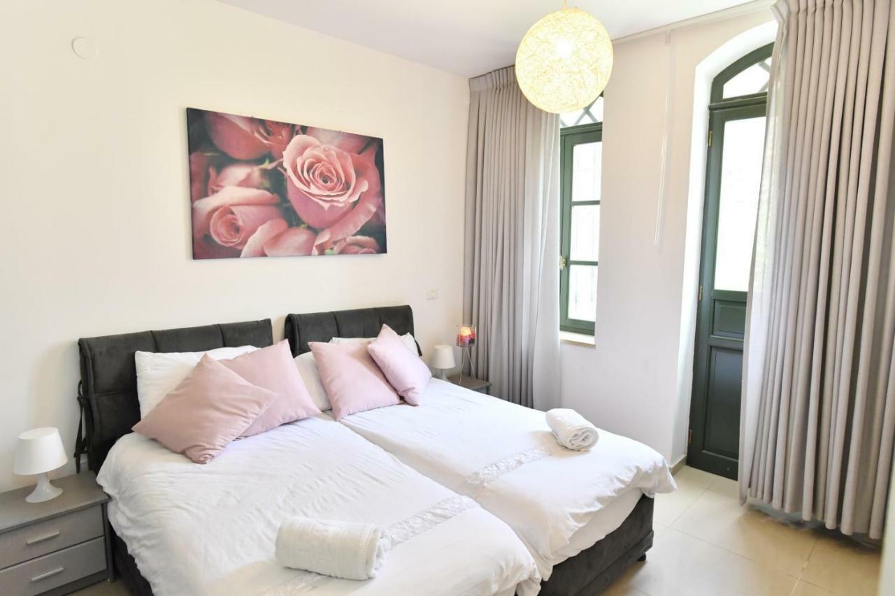 Saidoff, Amazing 4 Bedroom 3 Bath In City Center, Pool, Parking!!! Jerusalem Exterior foto